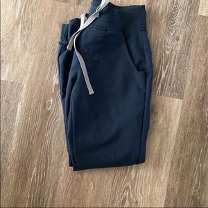 Figs Dark Harbor Zamora jogger